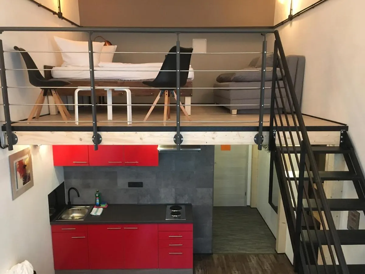 Cityflair Berlin Apartments&Rooms 3*,